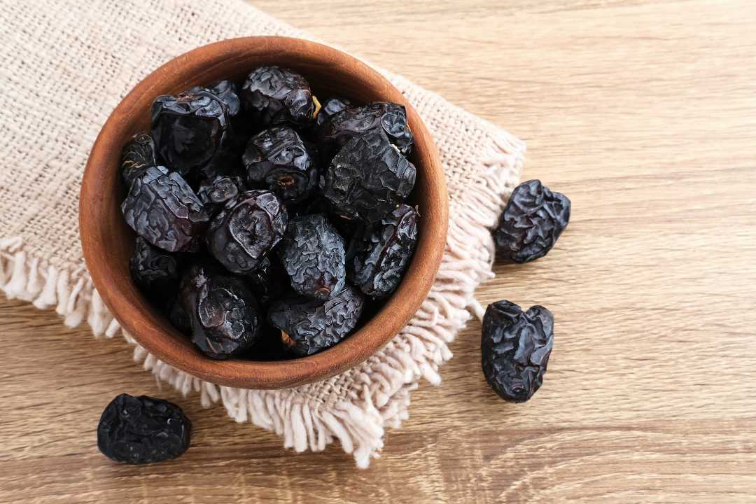 The Sunnah of Healing: Why Kalonji and Ajwa are Essential for Your 2026 Ramadan Wellness